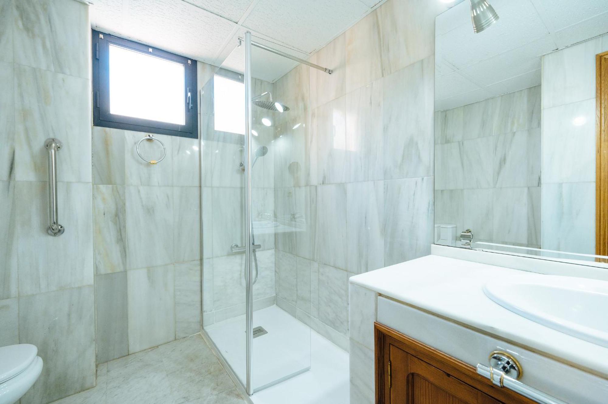 Acogedor Piso Con Parking Santa Justa Apartamento Sevilha Exterior foto